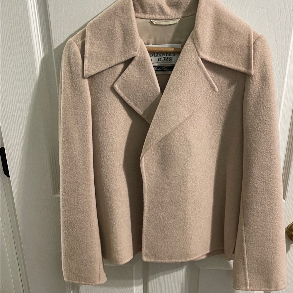 Maxmara Short Wool Coat Size 4